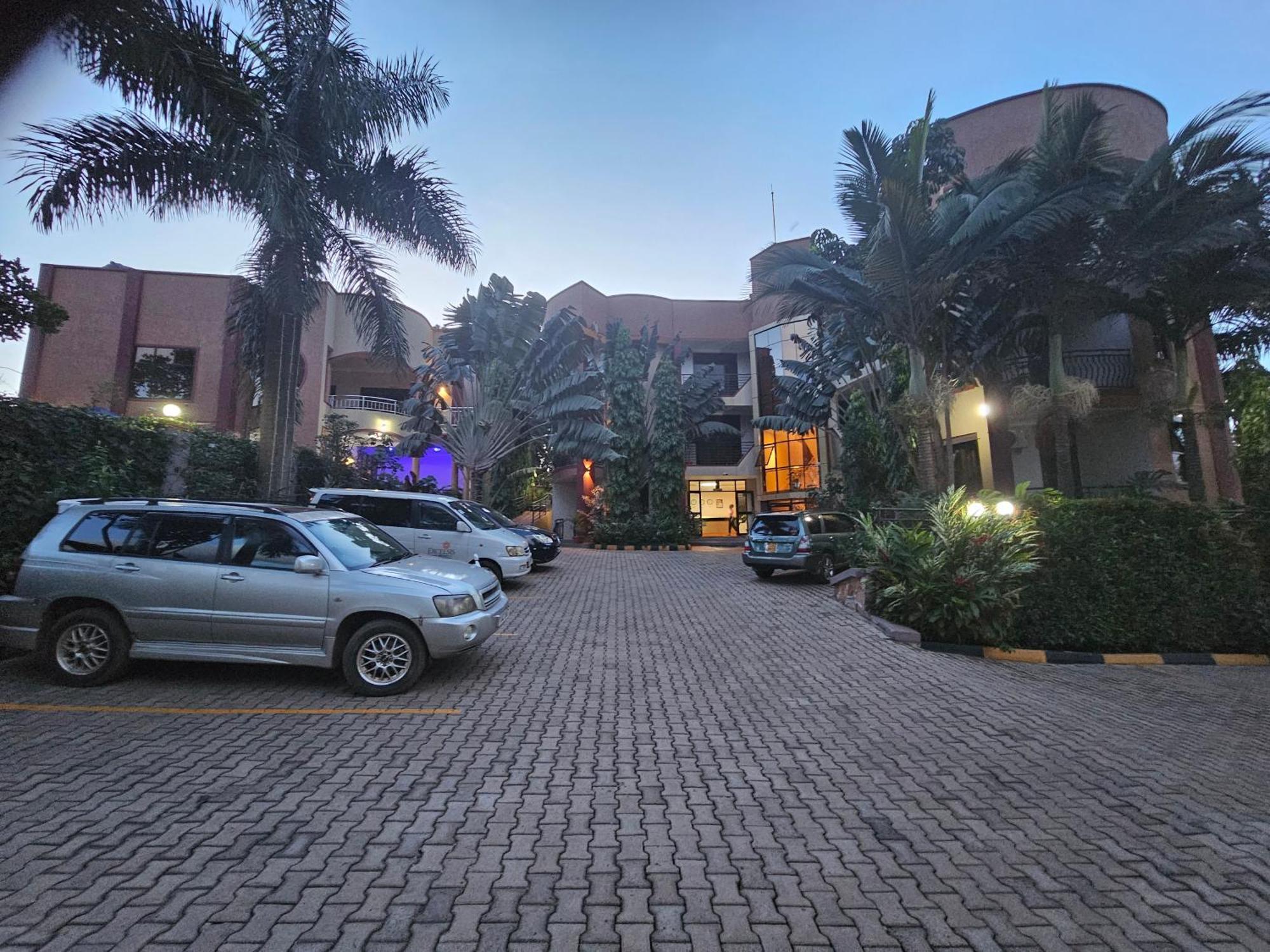 Excelsis Garden Hotels - Kampala Dış mekan fotoğraf