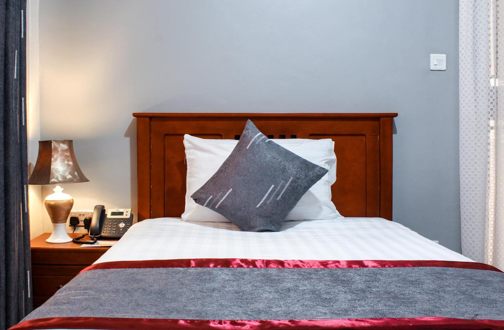 Excelsis Garden Hotels - Kampala Dış mekan fotoğraf